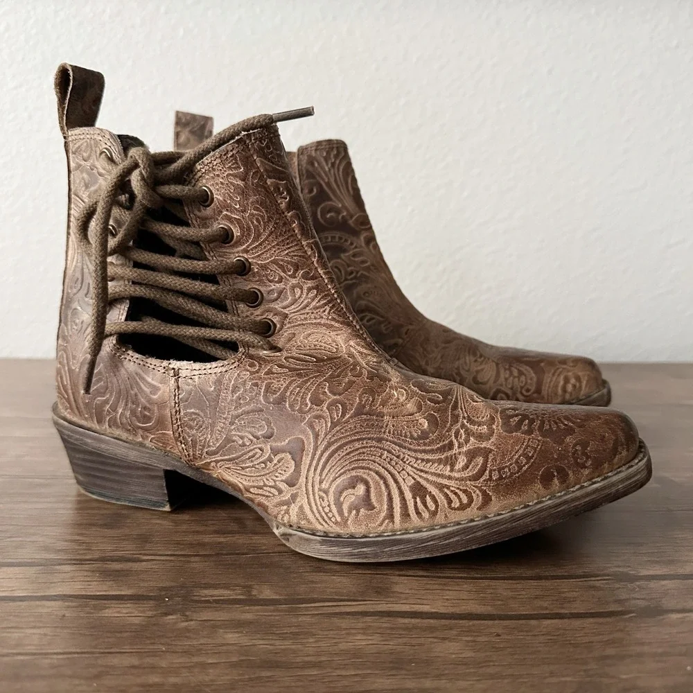 Roper Trooper Embossed Brown Ankle Booties Women's Size 7.5
